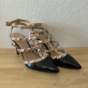 MIX NO. 6 LIRAVEN PUMP in Black/Beige Faux Patent